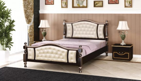 Кровать из массива Жасмин с элементами экокожи орех тёмный с ортопедическим основанием в Тюмени - mebel-tymen.ru | фото